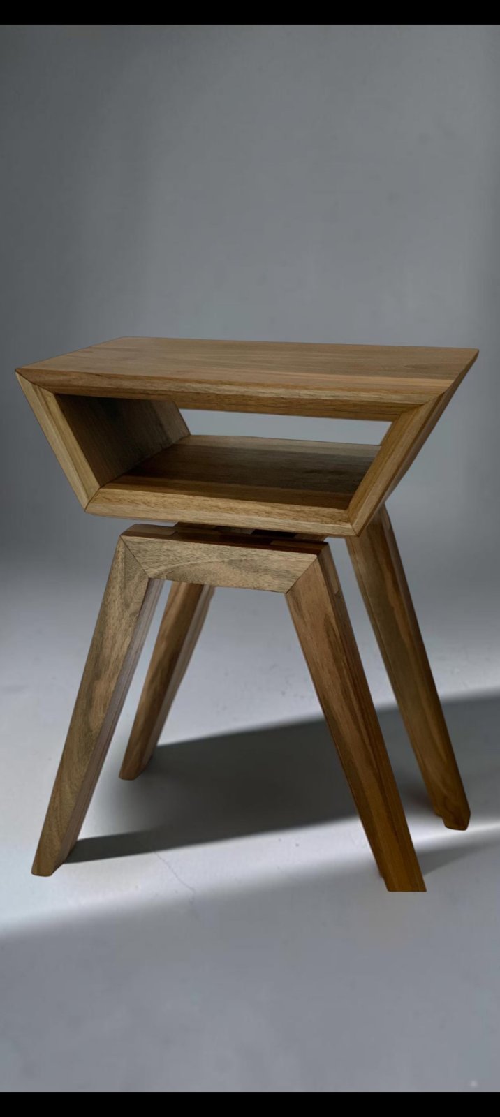 « Cubo Sospeso » — Artelegno